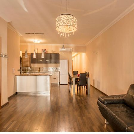 Bugibba Square Seaview 3 Bedroom Apartment San Pawl il-Baħar Zewnętrze zdjęcie