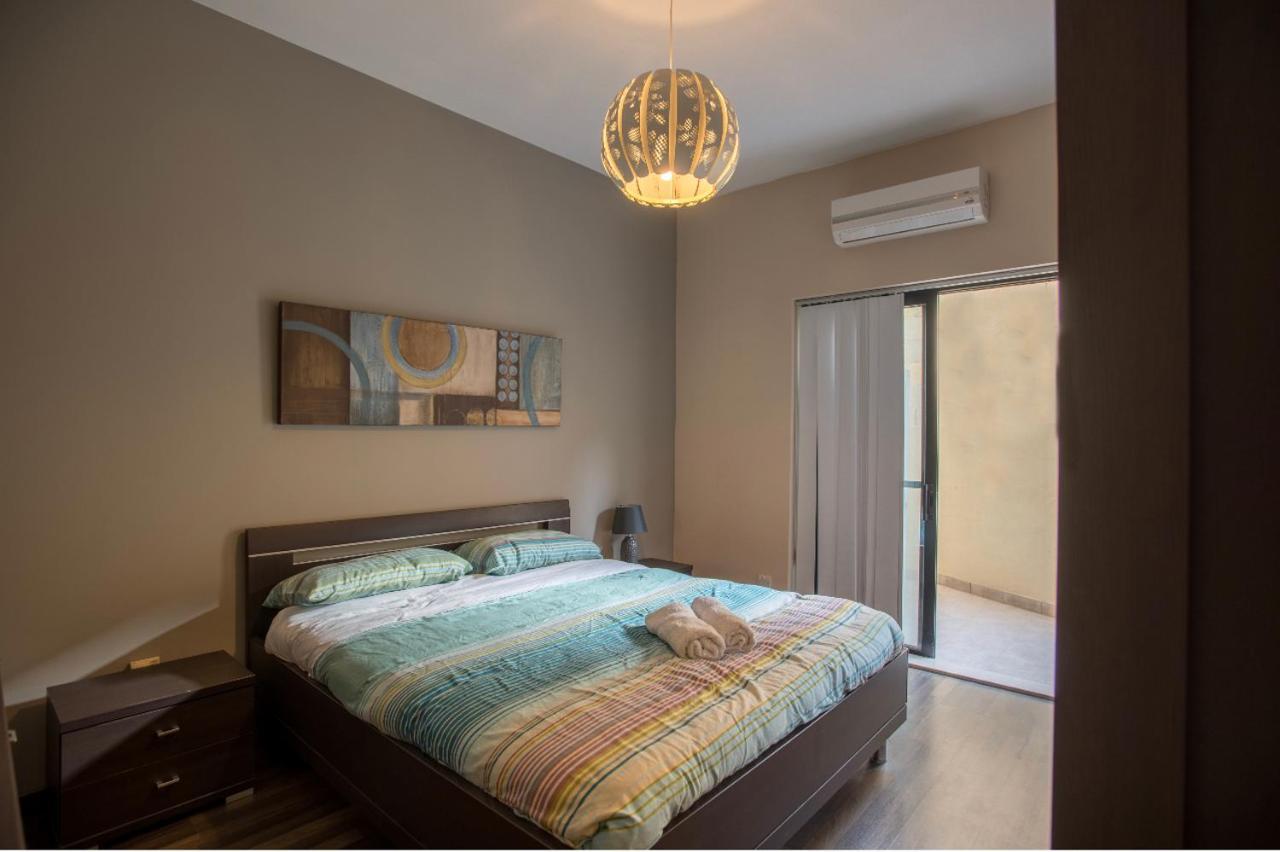 Bugibba Square Seaview 3 Bedroom Apartment San Pawl il-Baħar Zewnętrze zdjęcie